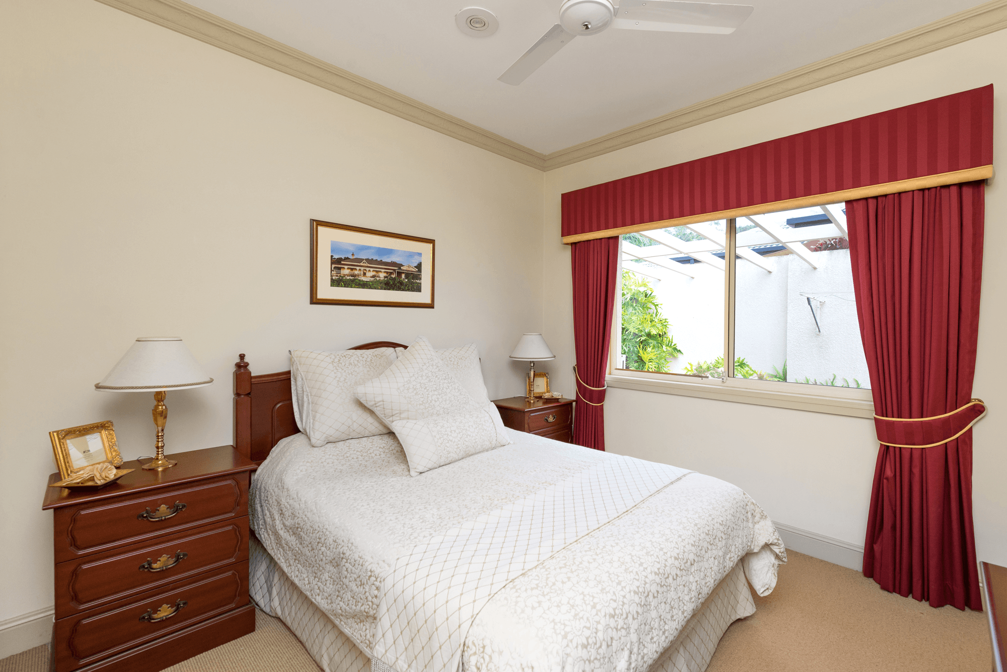 21 Pearson Close, ARUNDEL, QLD 4214