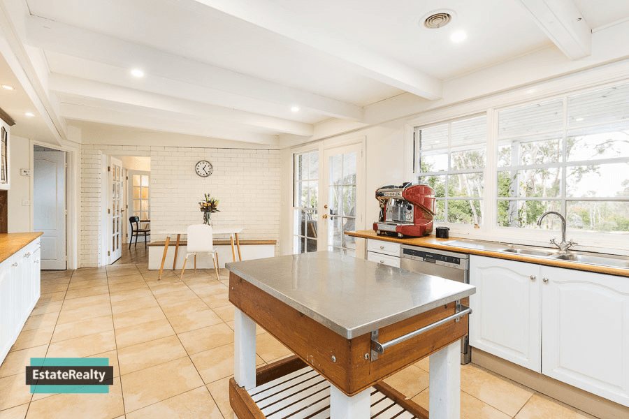 185 Poppet Rd, Wamboin, NSW 2620