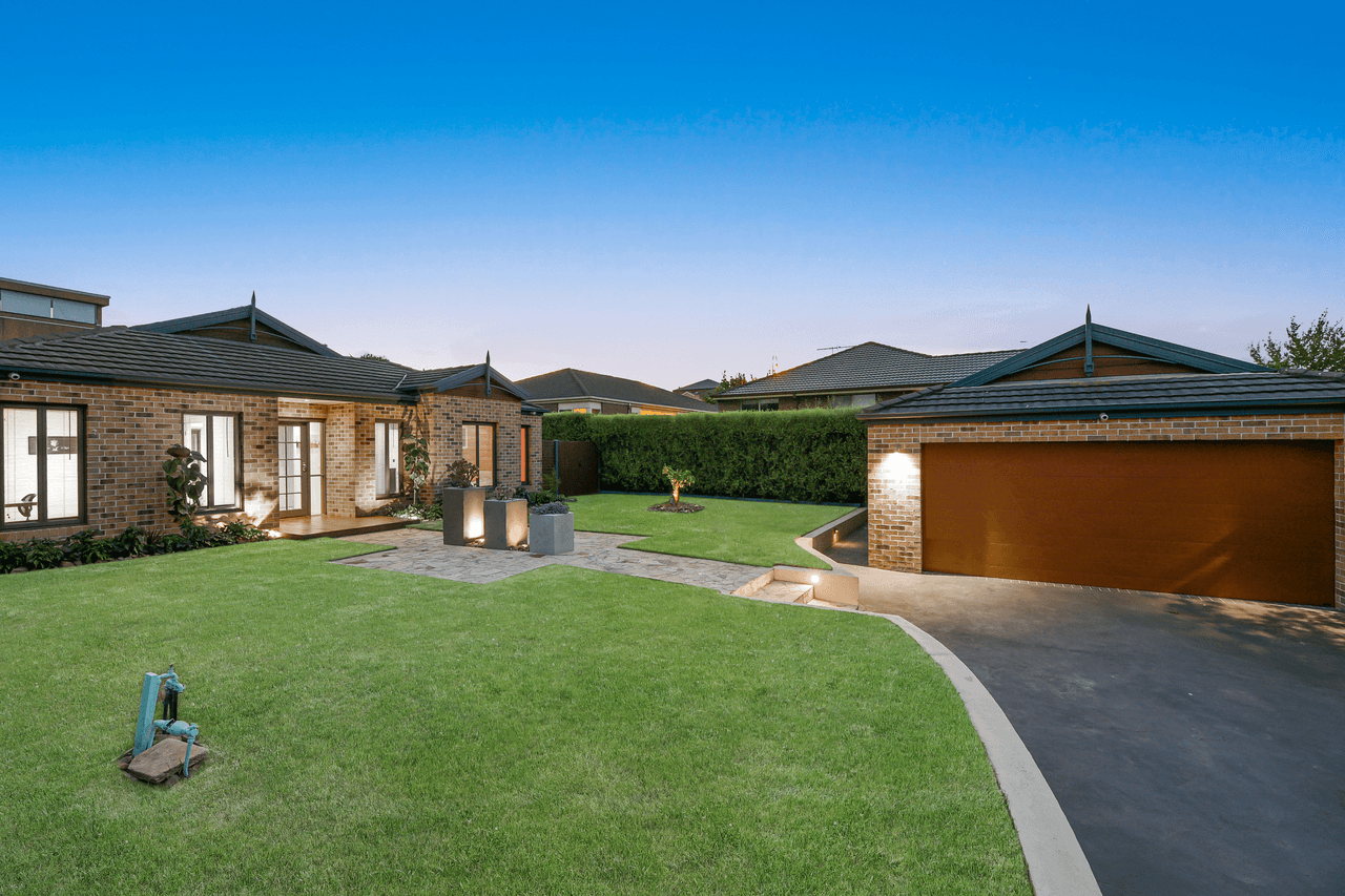 5 Bundoora Court, NARRE WARREN SOUTH, VIC 3805