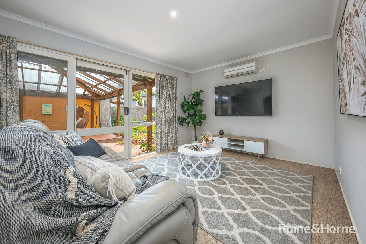 37 Burke Road, SUNBURY, VIC 3429