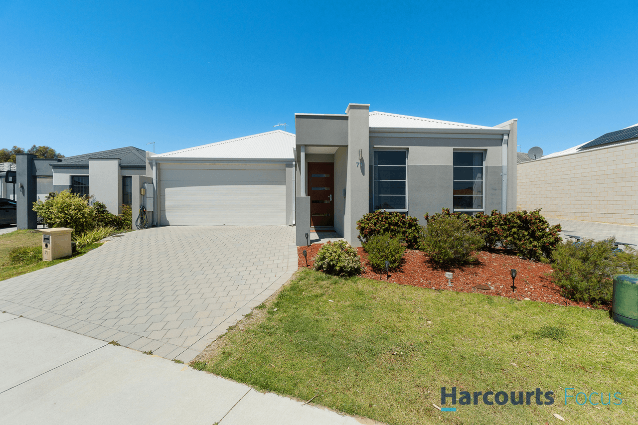 71 Grand Paradiso Parade, MERRIWA, WA 6030