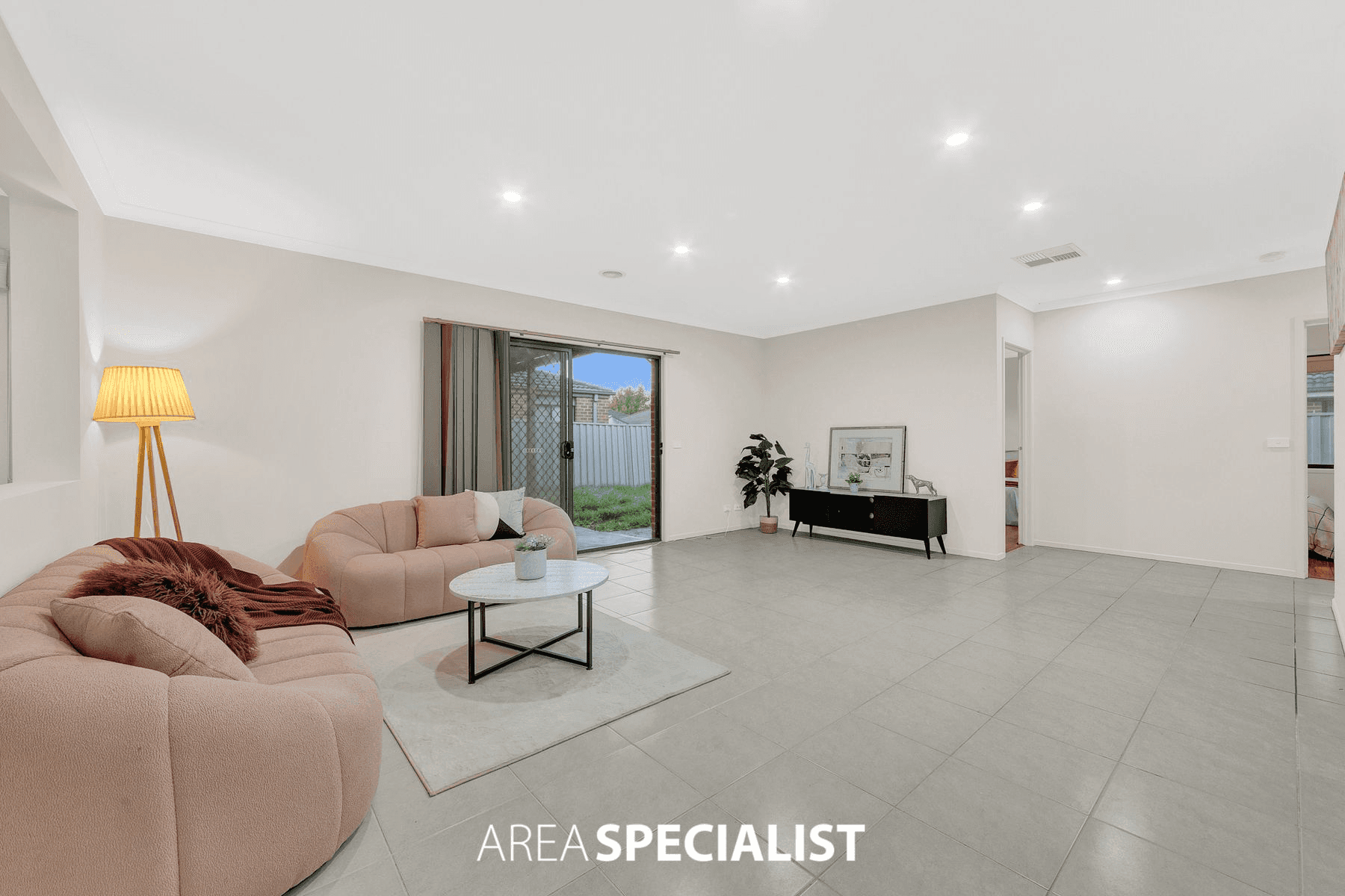 51 Bradford Drive, Cranbourne East, VIC 3977