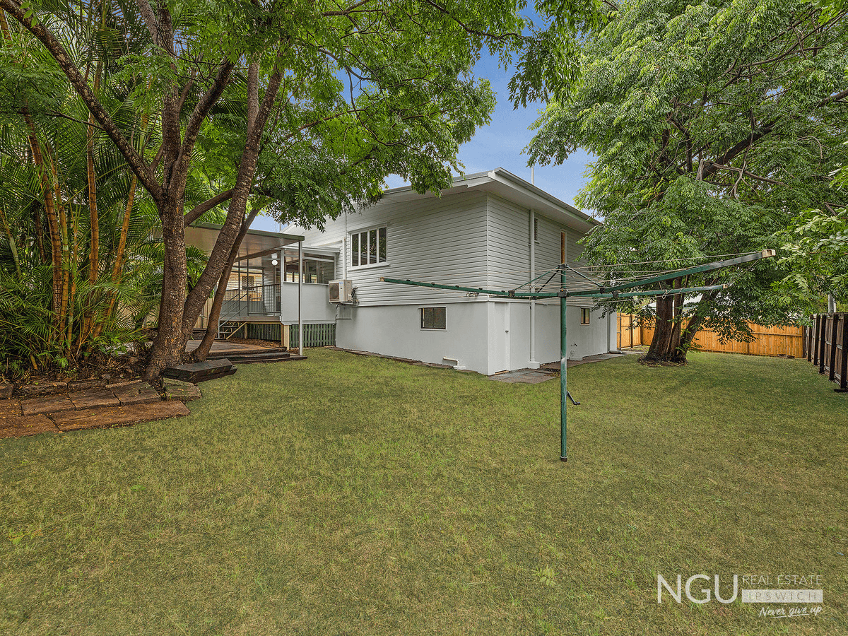 17 Hayes Street, Raceview, QLD 4305