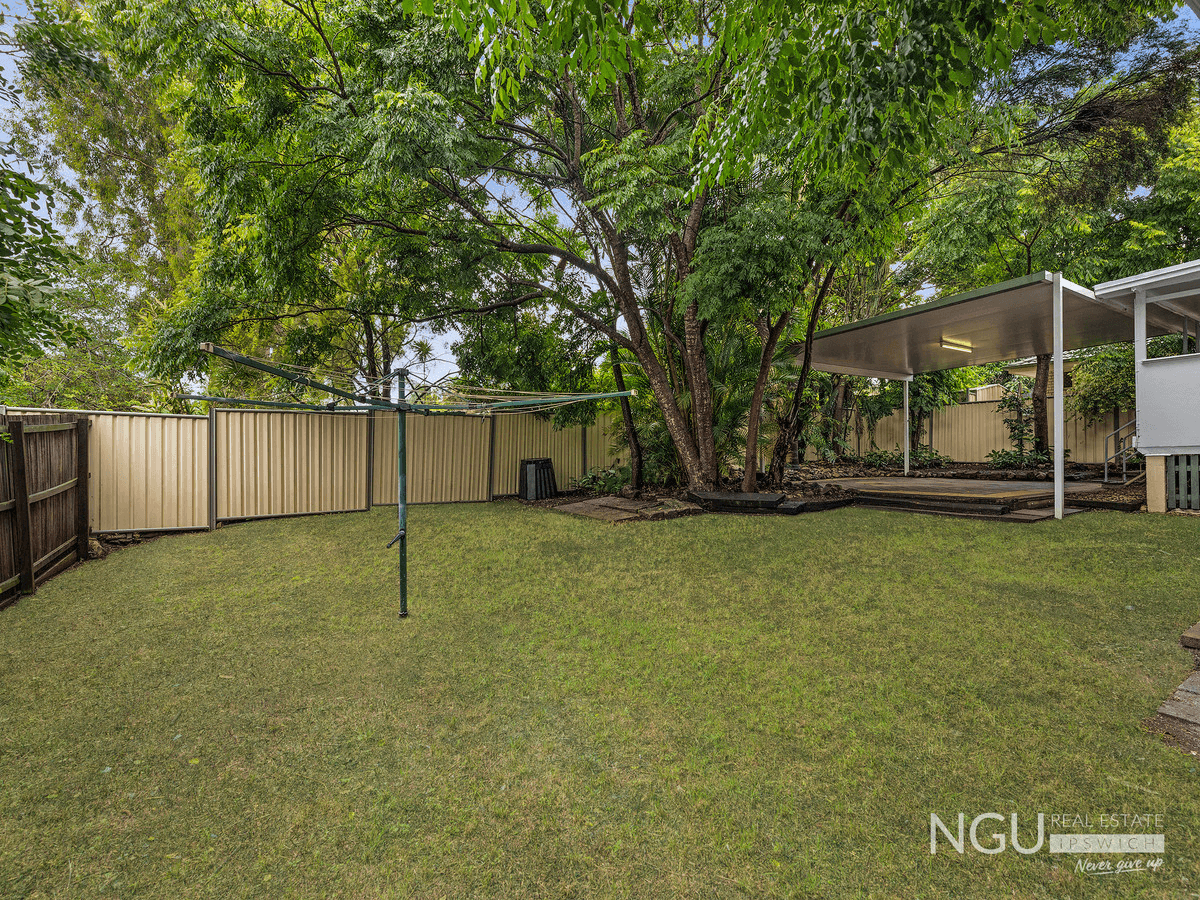 17 Hayes Street, Raceview, QLD 4305