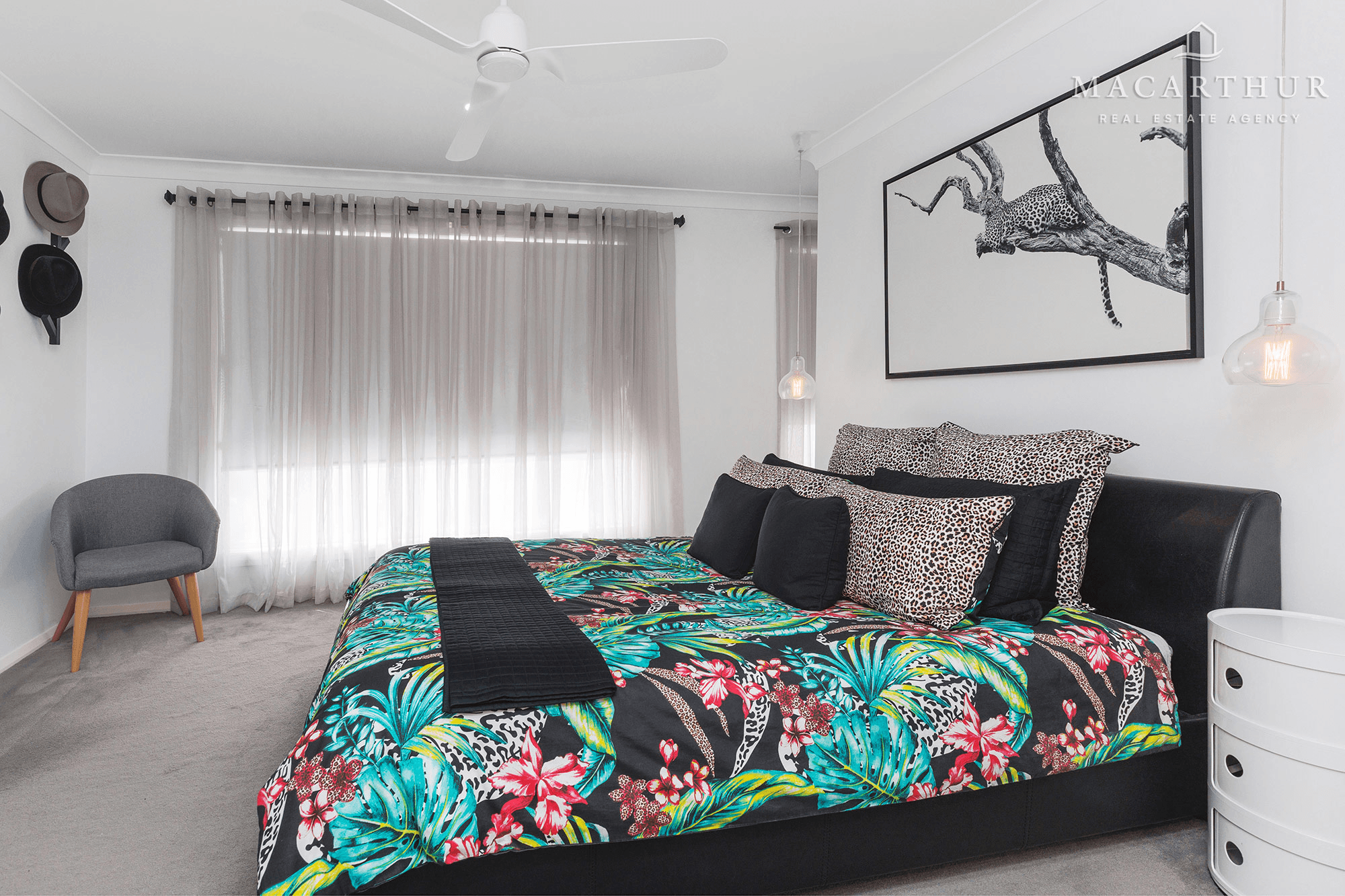 102 Brooklyn Drive, Bourkelands, NSW 2650