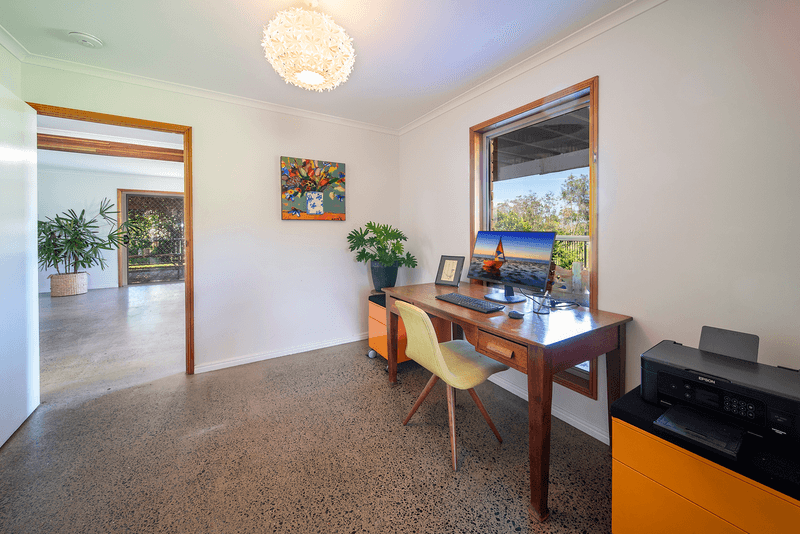 48 Beach Drive, BURRUM HEADS, QLD 4659