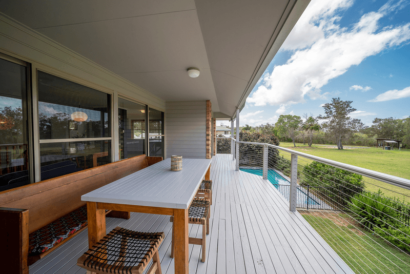 48 Beach Drive, BURRUM HEADS, QLD 4659