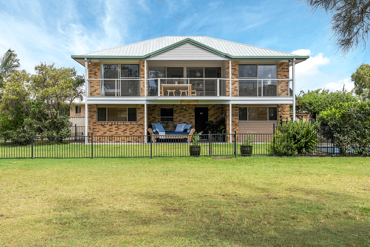 48 Beach Drive, BURRUM HEADS, QLD 4659