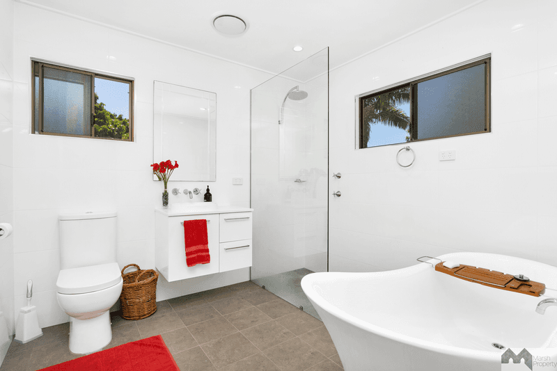 8 La Trobe Close, Trinity Park, QLD 4879