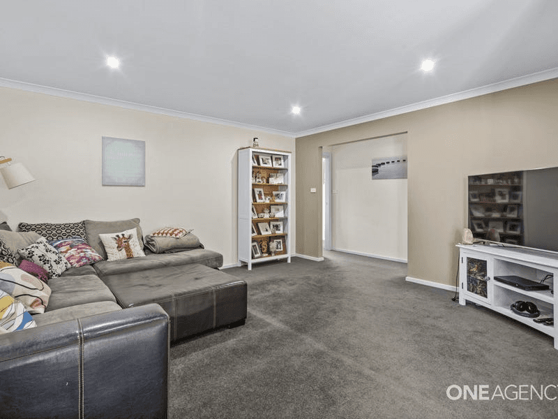 63 Lyons Street, SOMERSET, TAS 7322