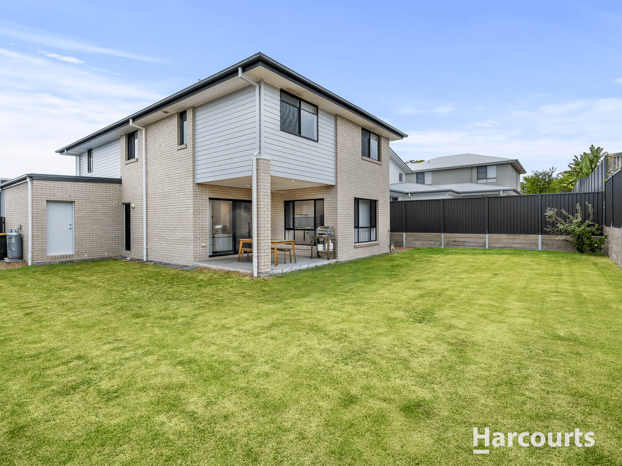 10 Lomatia Street, KARAWATHA, QLD 4117