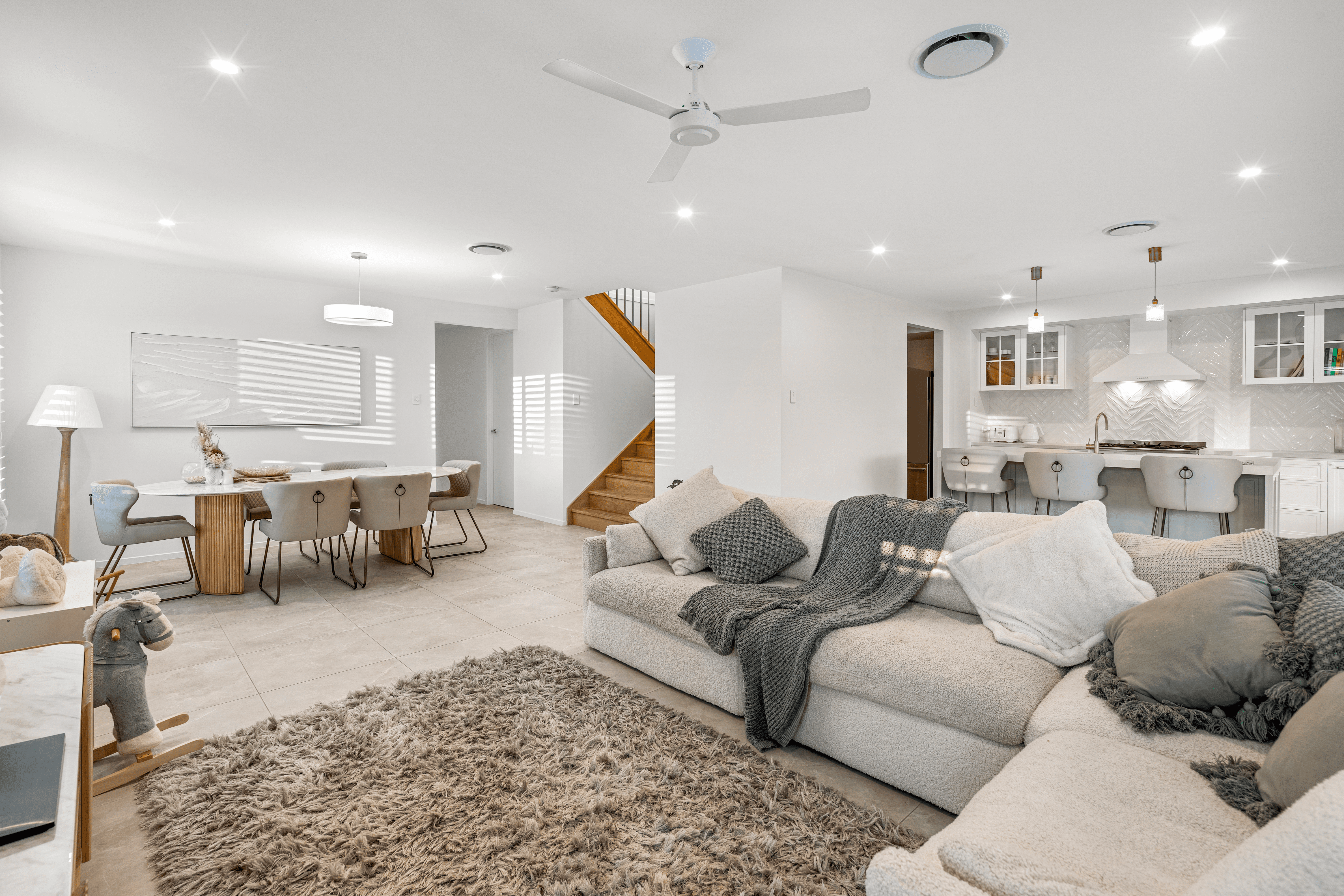 2 Burton Court, LOGAN RESERVE, QLD 4133