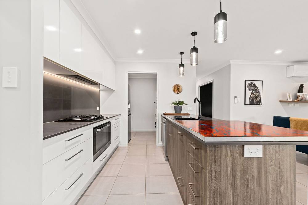 6 Seed Court, Beerwah, QLD 4519