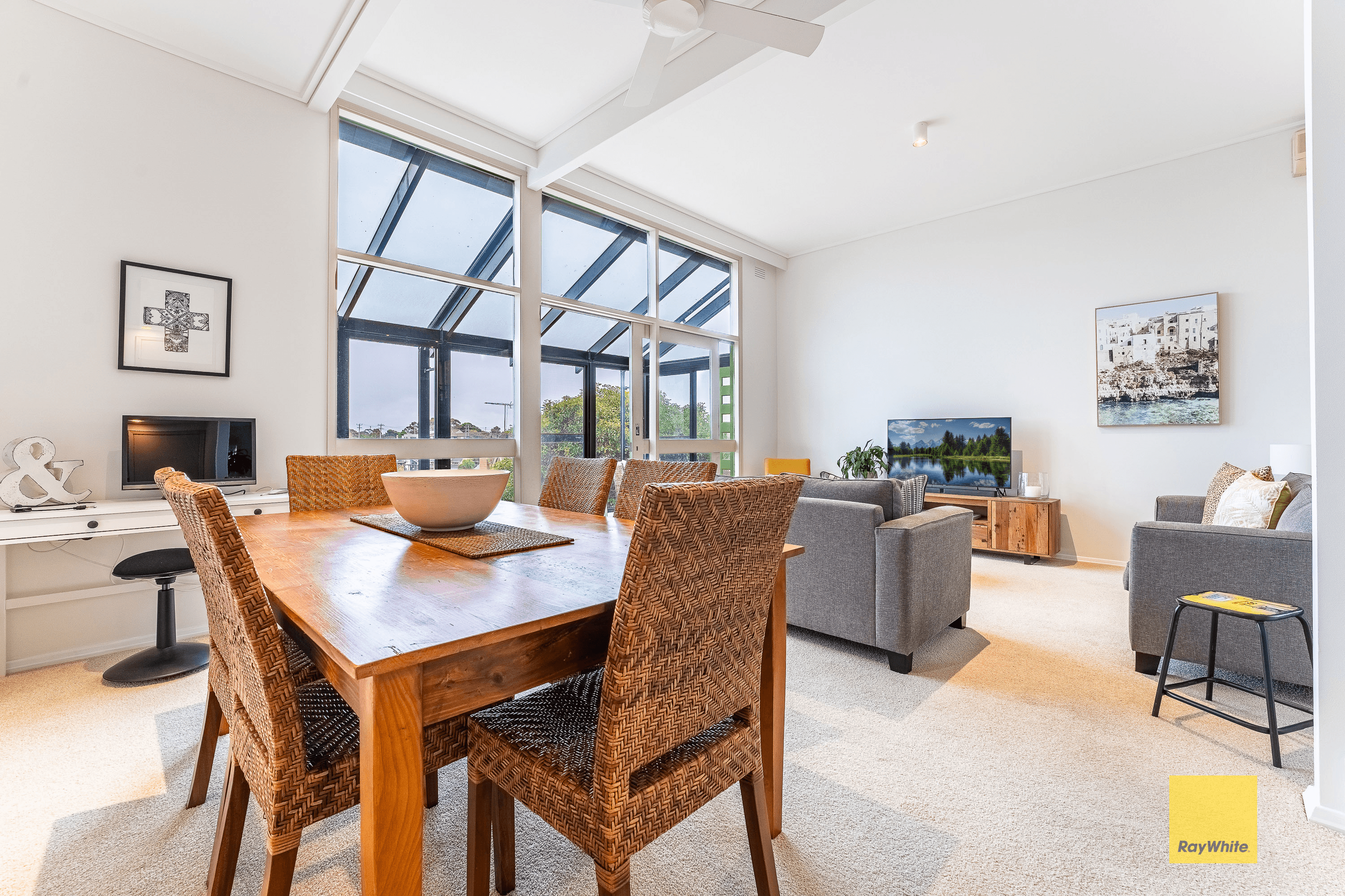 1/7 Chesterfield Court, NEWTOWN, VIC 3220