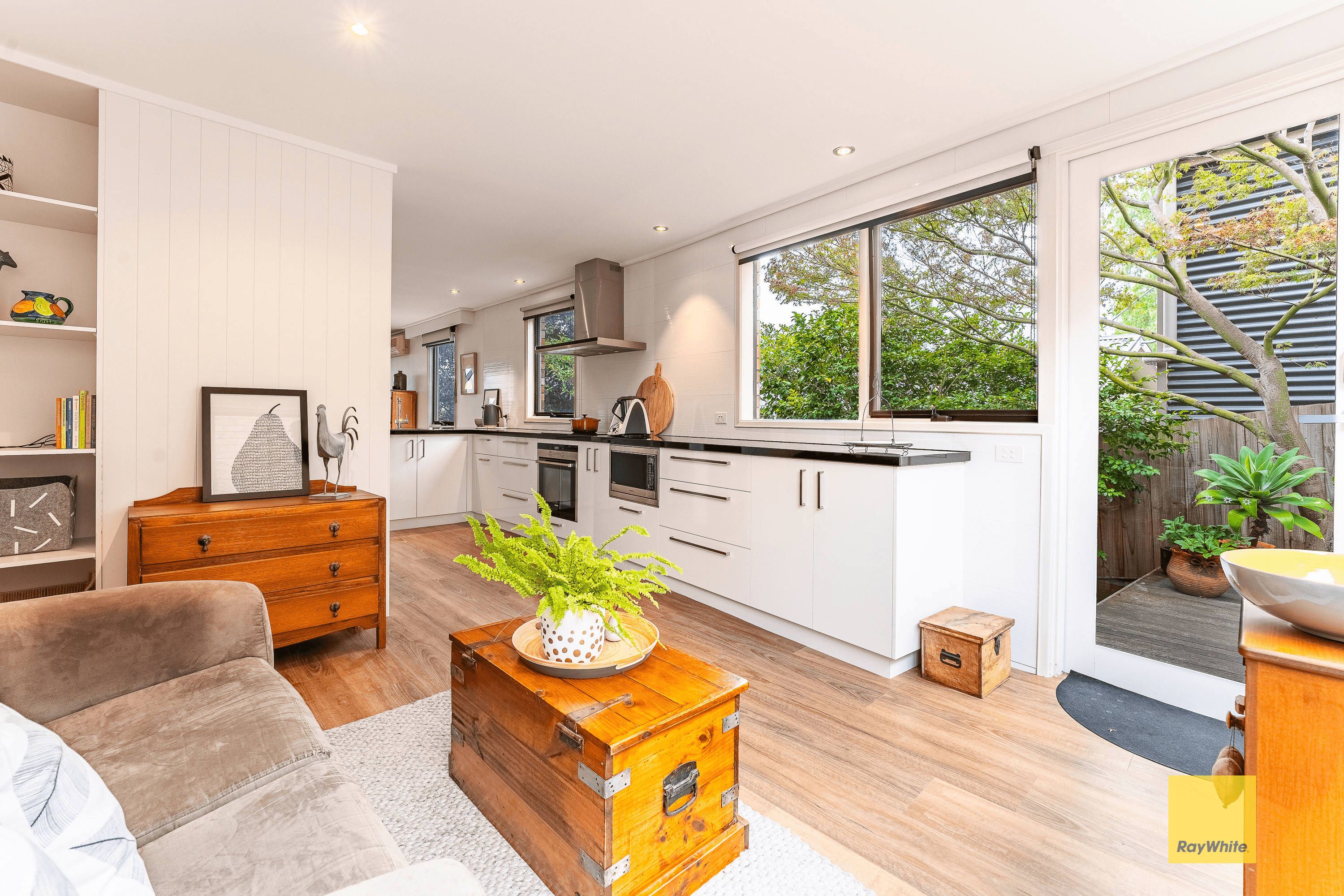 1/7 Chesterfield Court, NEWTOWN, VIC 3220