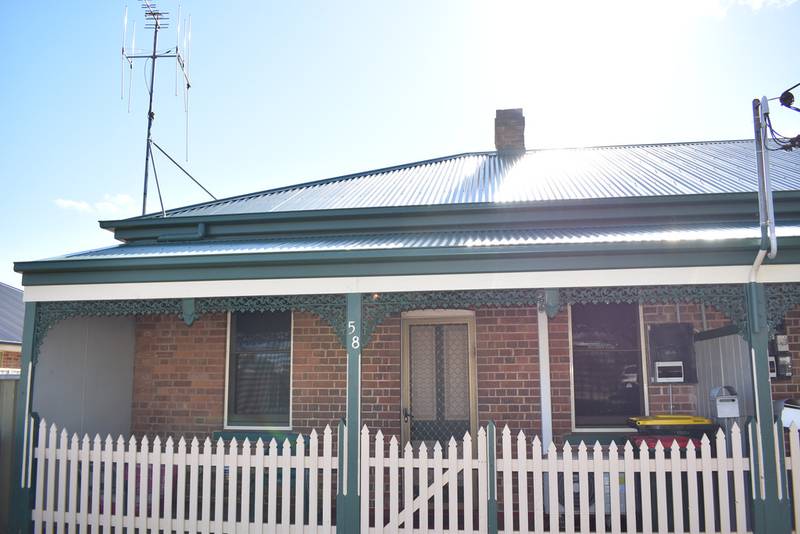 58-60 Gisborne Street, WELLINGTON, NSW 2820