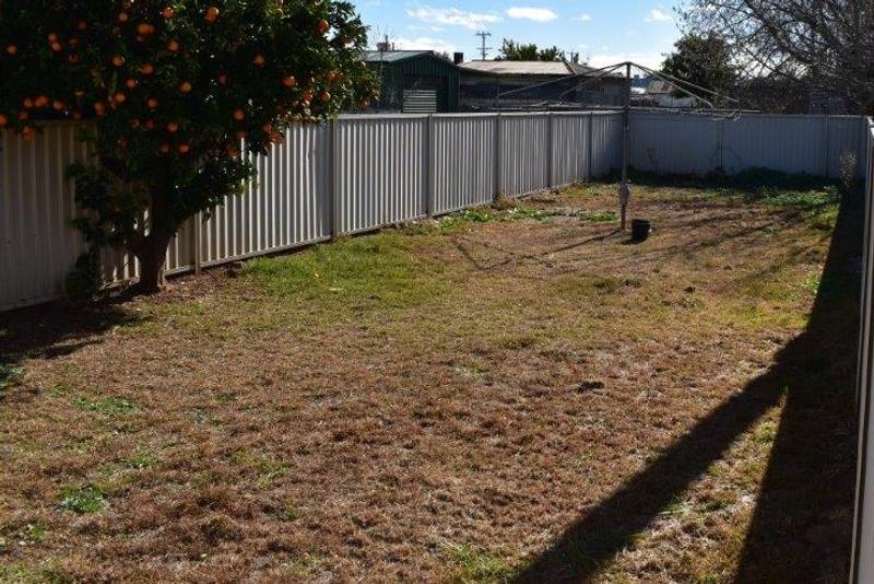 58-60 Gisborne Street, WELLINGTON, NSW 2820