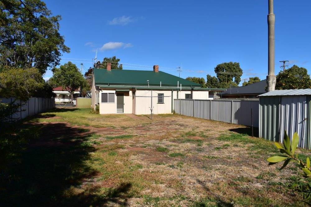 58-60 Gisborne Street, WELLINGTON, NSW 2820