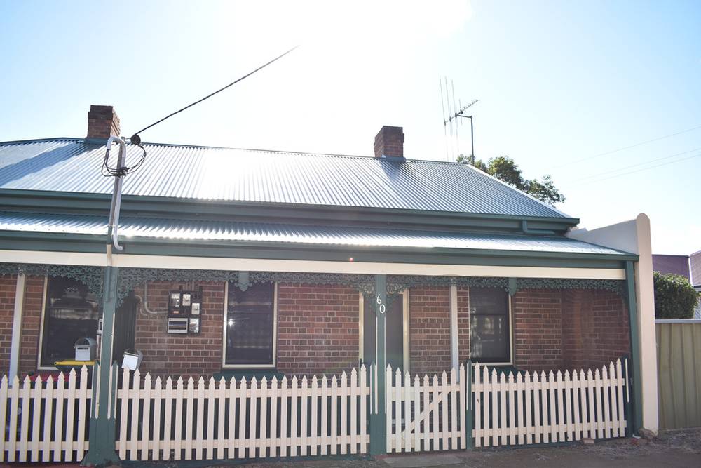 58-60 Gisborne Street, WELLINGTON, NSW 2820