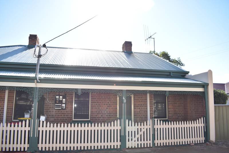 58-60 Gisborne Street, WELLINGTON, NSW 2820