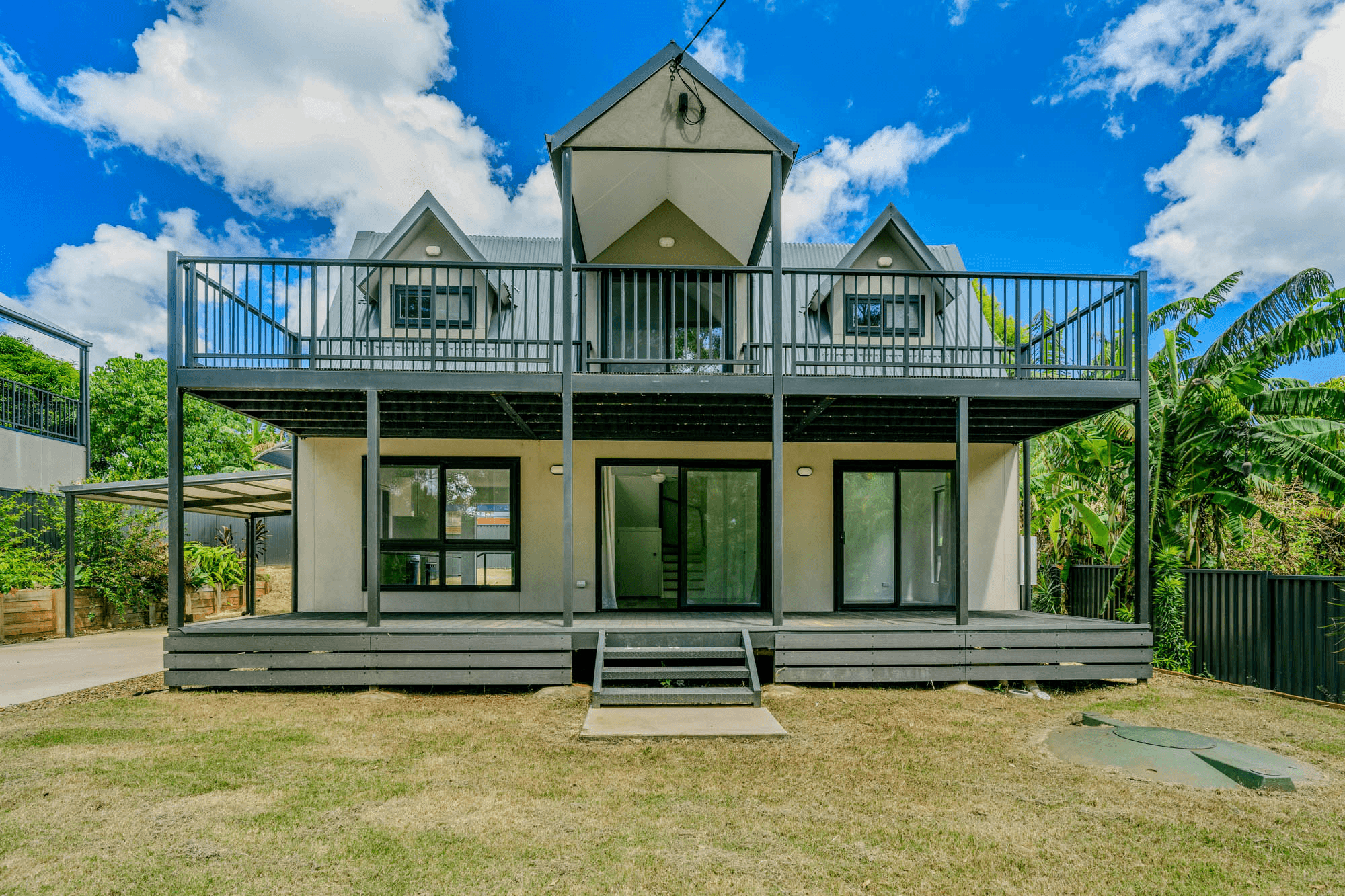 28 Kings Road, RUSSELL ISLAND, QLD 4184