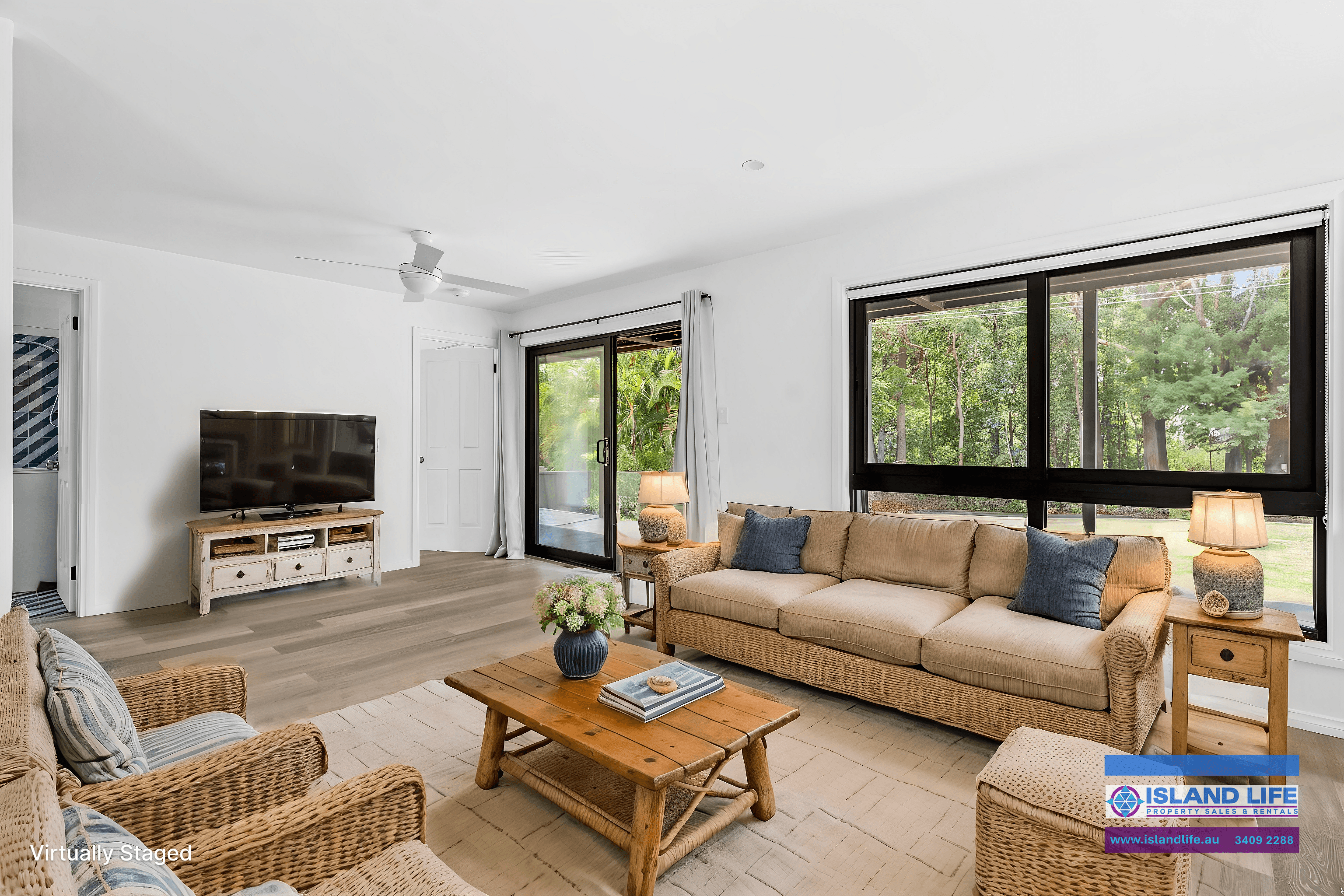 28 Kings Road, RUSSELL ISLAND, QLD 4184