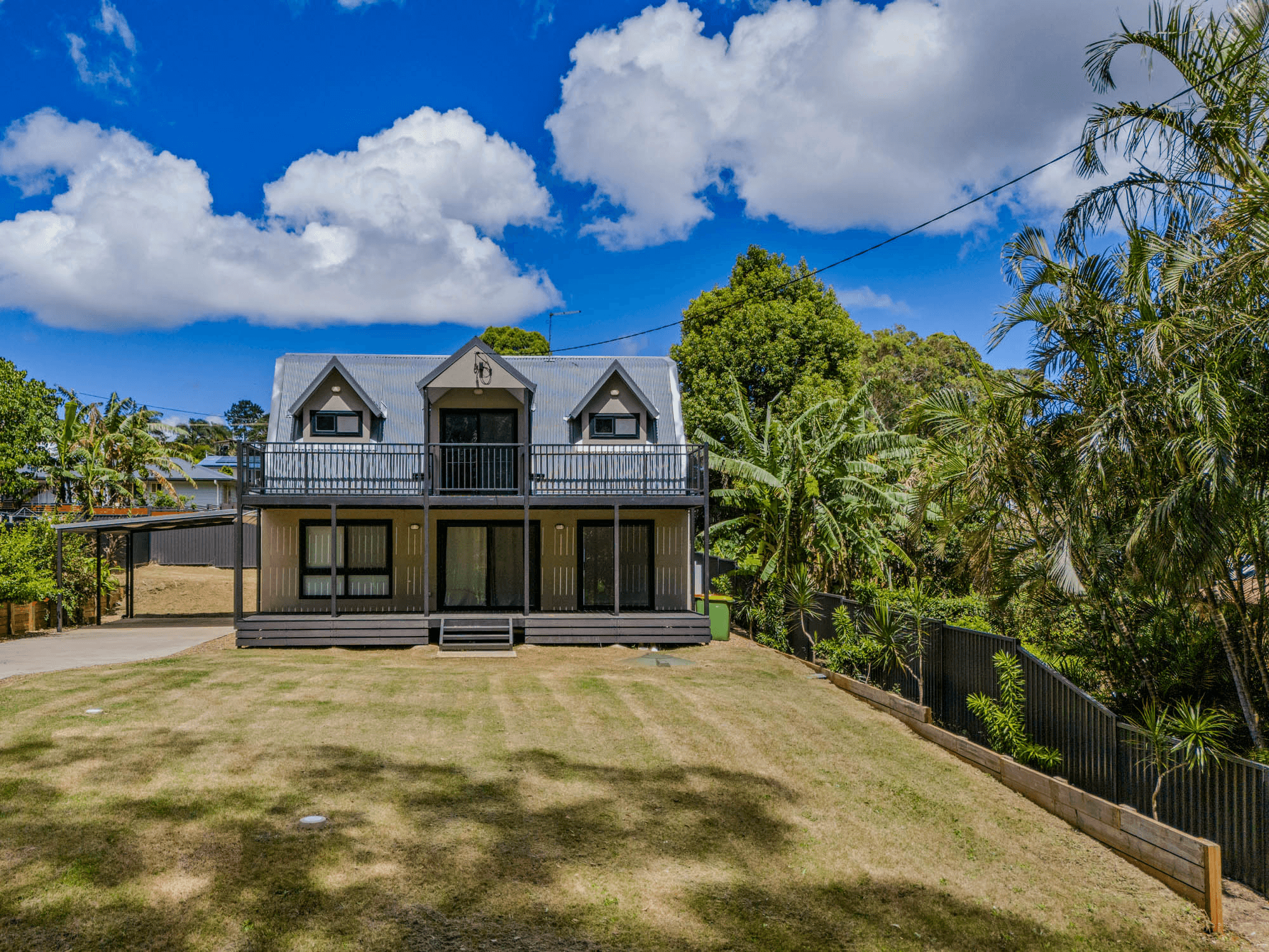 28 Kings Road, RUSSELL ISLAND, QLD 4184
