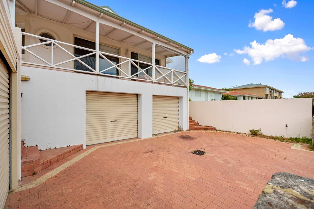 176 West Coast Highway, Scarborough, WA 6019