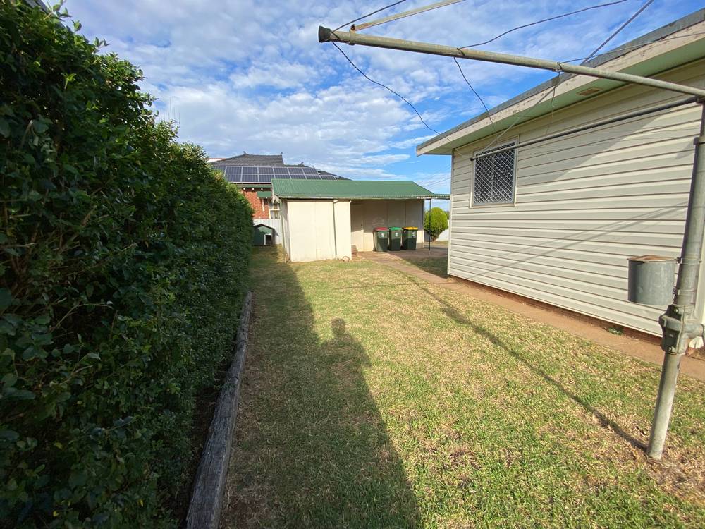 1 Albert Street, Parkes, NSW 2870
