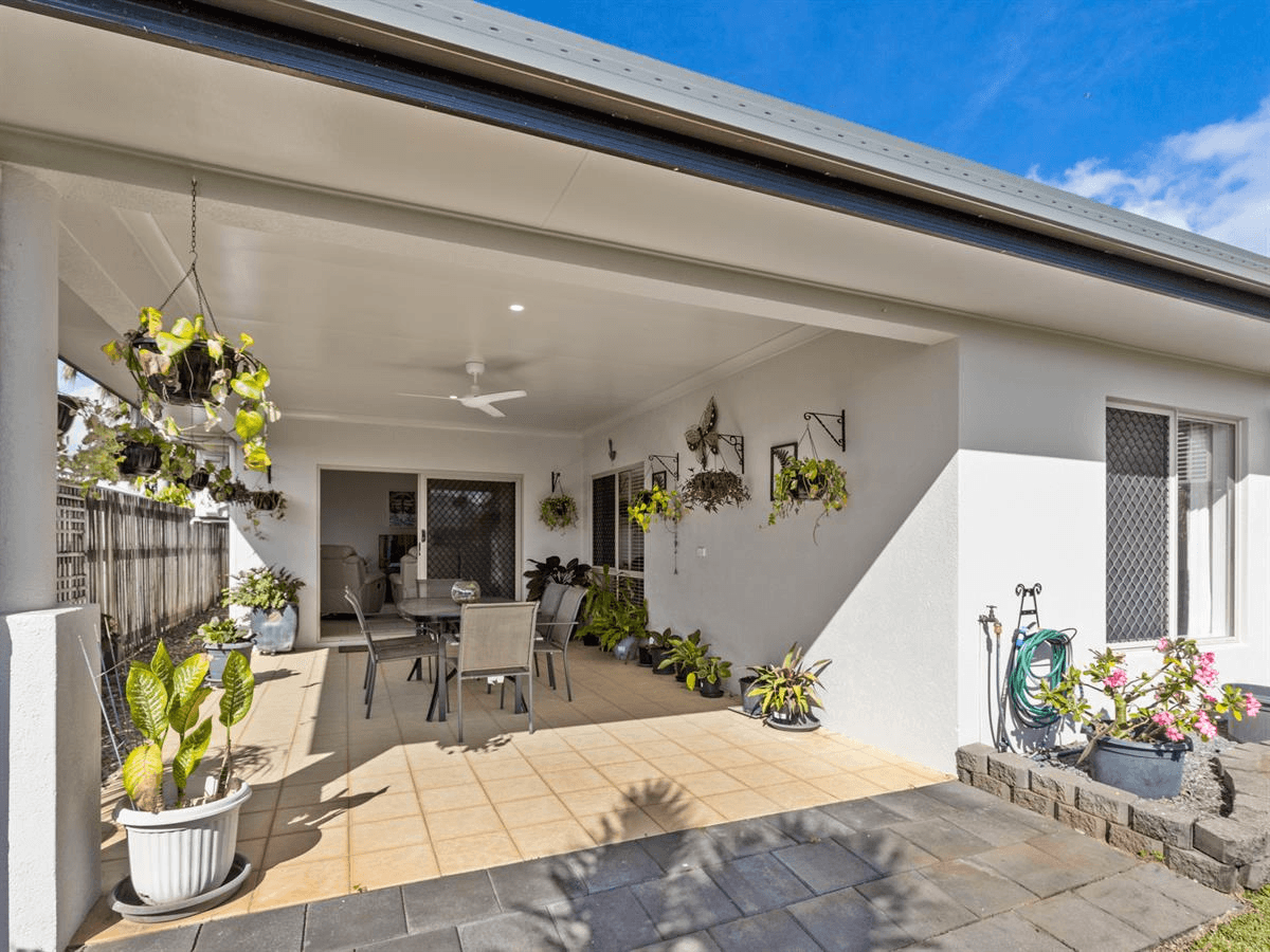 8 Craven Street, Redlynch, QLD 4870