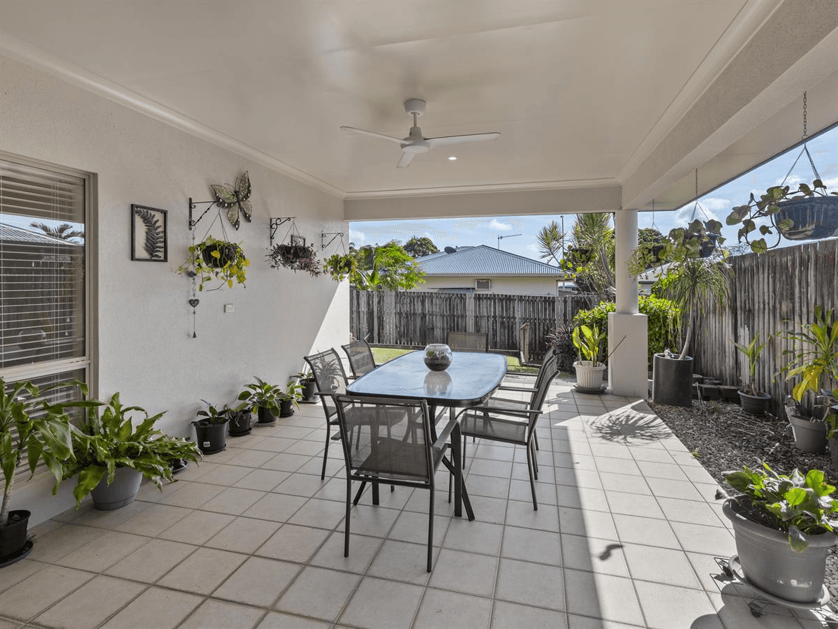 8 Craven Street, Redlynch, QLD 4870