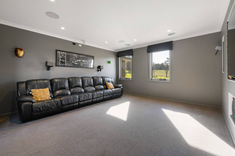 17 Ronwin Court, Granite Rock, VIC 3875