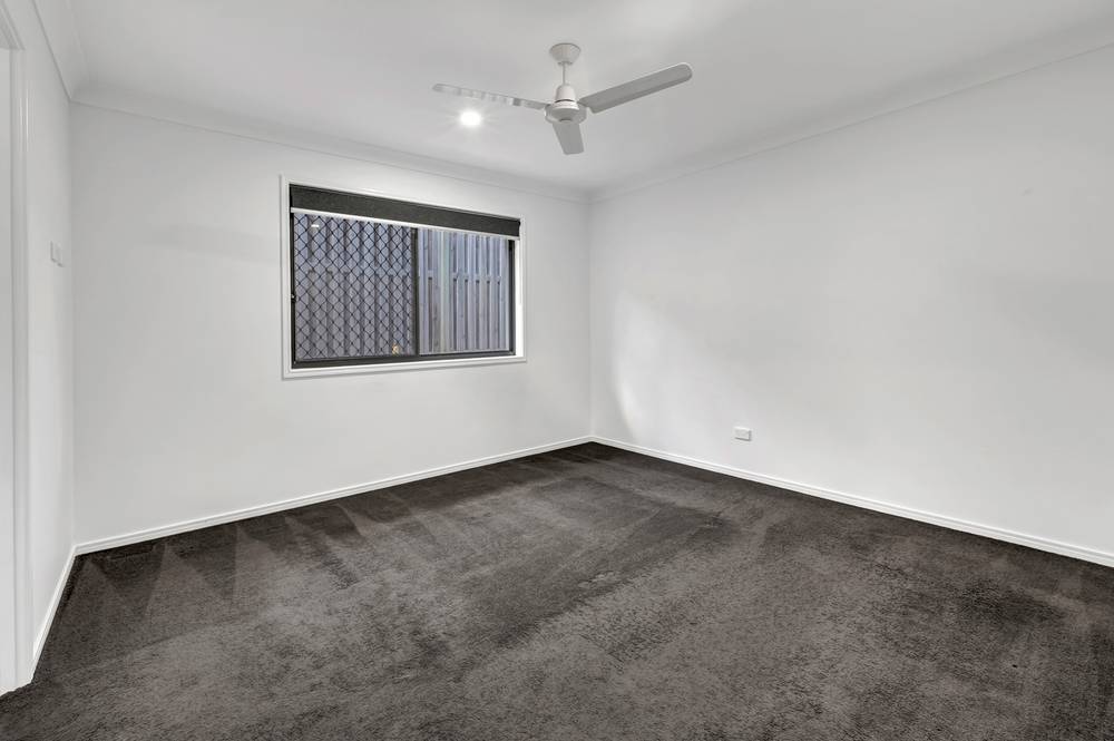 3 Cudmore Street, PIMPAMA, QLD 4209