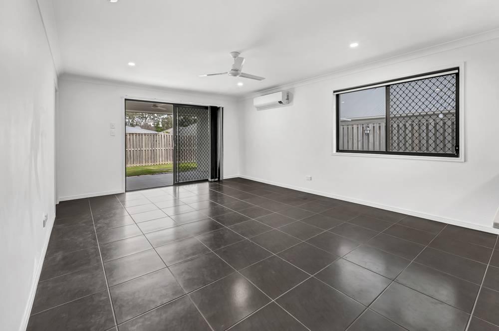 3 Cudmore Street, PIMPAMA, QLD 4209