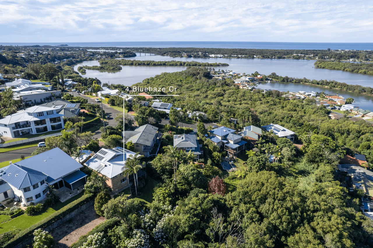 4 Blue Haze Crescent, BANORA POINT, NSW 2486