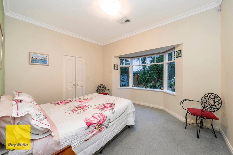 17 Farrant Street, GOOSEBERRY HILL, WA 6076