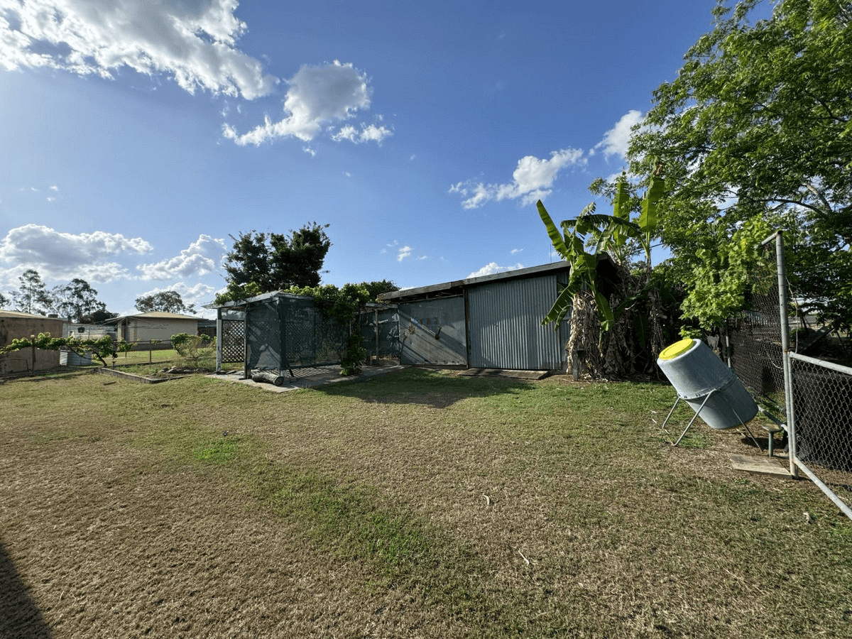 26 Mouatt Street, Monto, QLD 4630