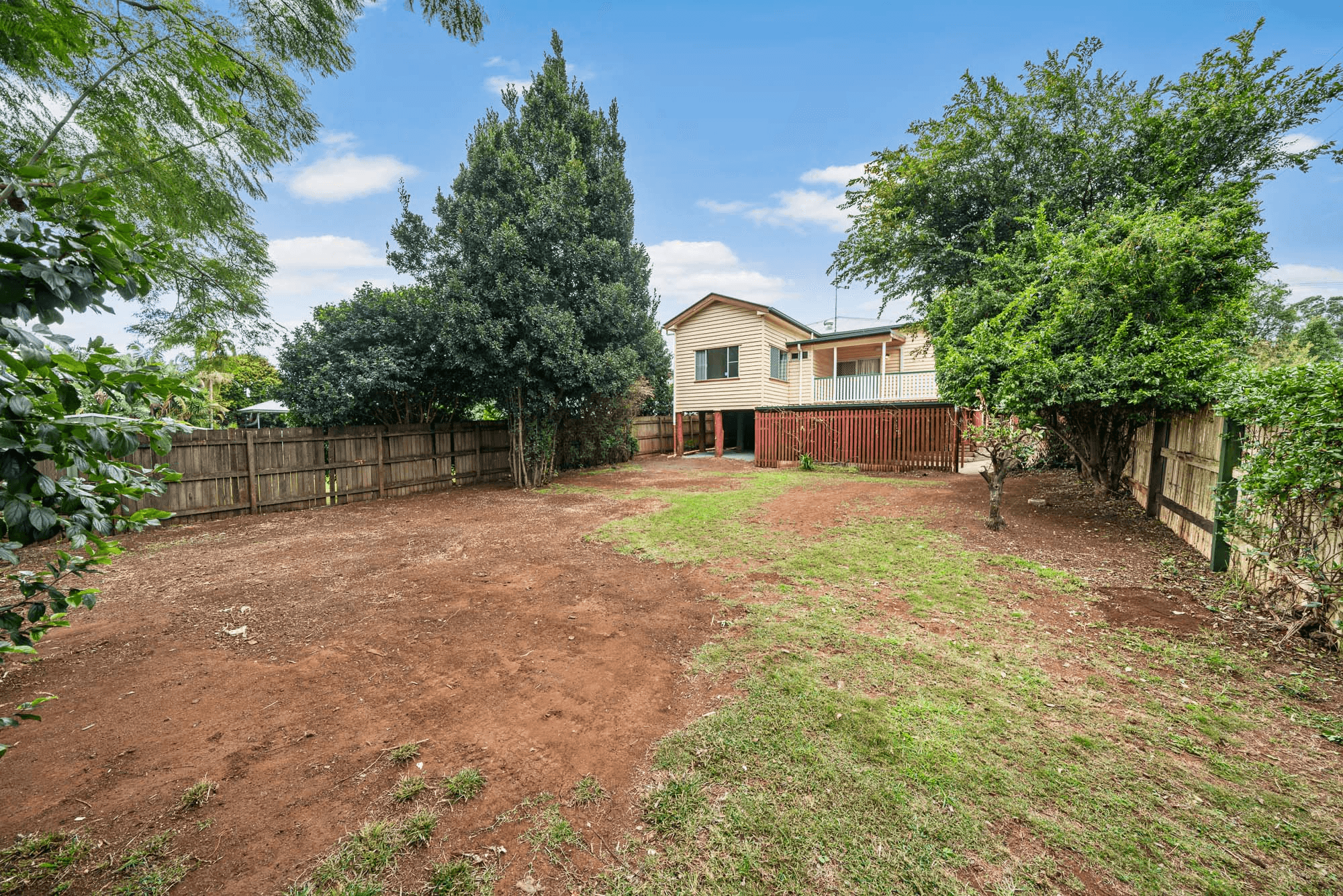 12 Lochel Street, Mount Lofty, QLD 4350
