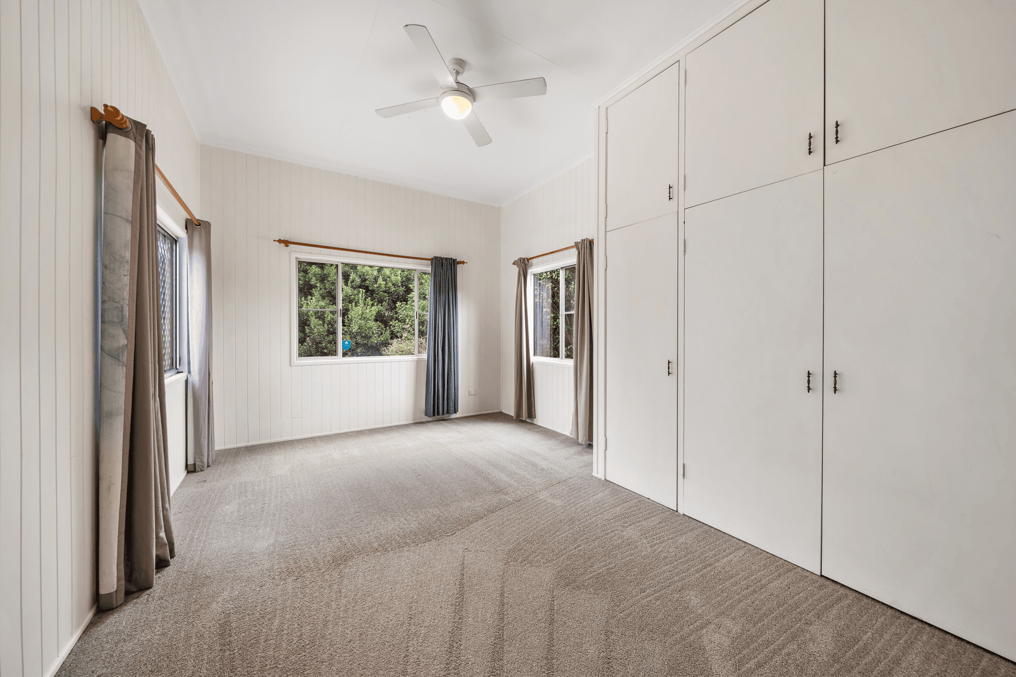 12 Lochel Street, Mount Lofty, QLD 4350
