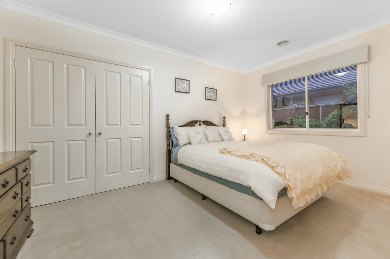 23 Peisley Crescent, CRANBOURNE EAST, VIC 3977