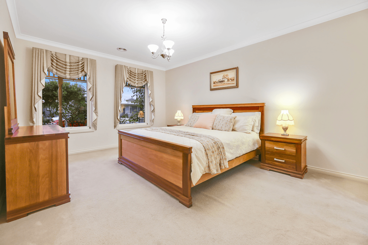 23 Peisley Crescent, CRANBOURNE EAST, VIC 3977