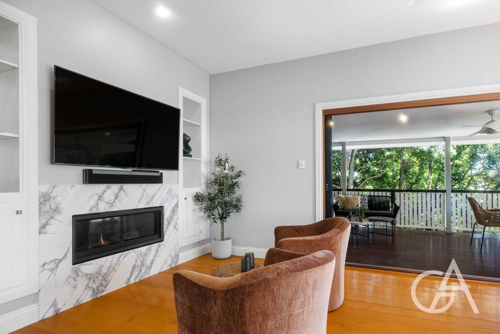 21 Ewart Street, HIGHGATE HILL, QLD 4101