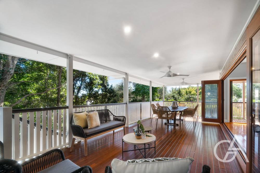 21 Ewart Street, HIGHGATE HILL, QLD 4101