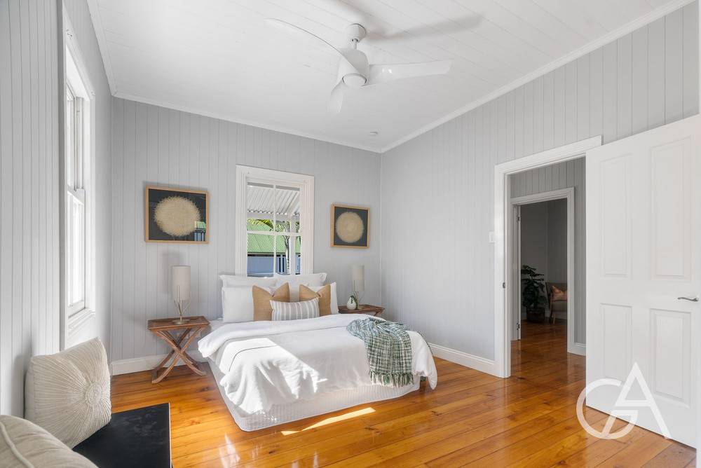21 Ewart Street, HIGHGATE HILL, QLD 4101