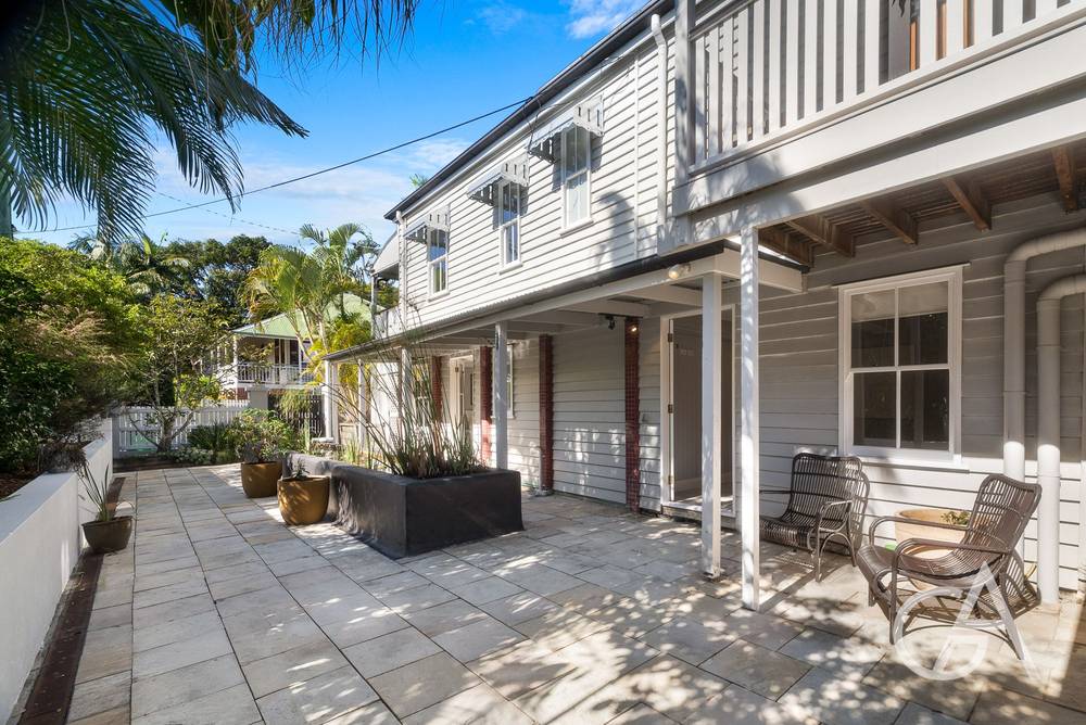 21 Ewart Street, HIGHGATE HILL, QLD 4101