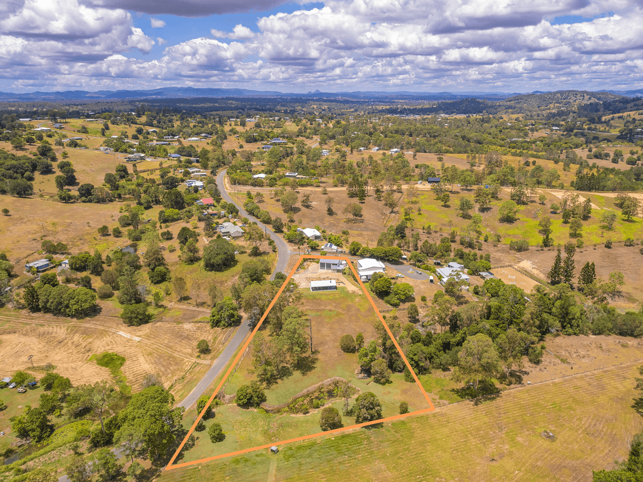 151 Allen Rd, Chatsworth, QLD 4570