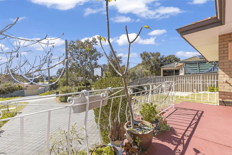 3 Miranda Crescent, Coolbellup, WA 6163