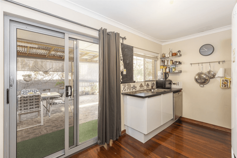 3 Miranda Crescent, Coolbellup, WA 6163