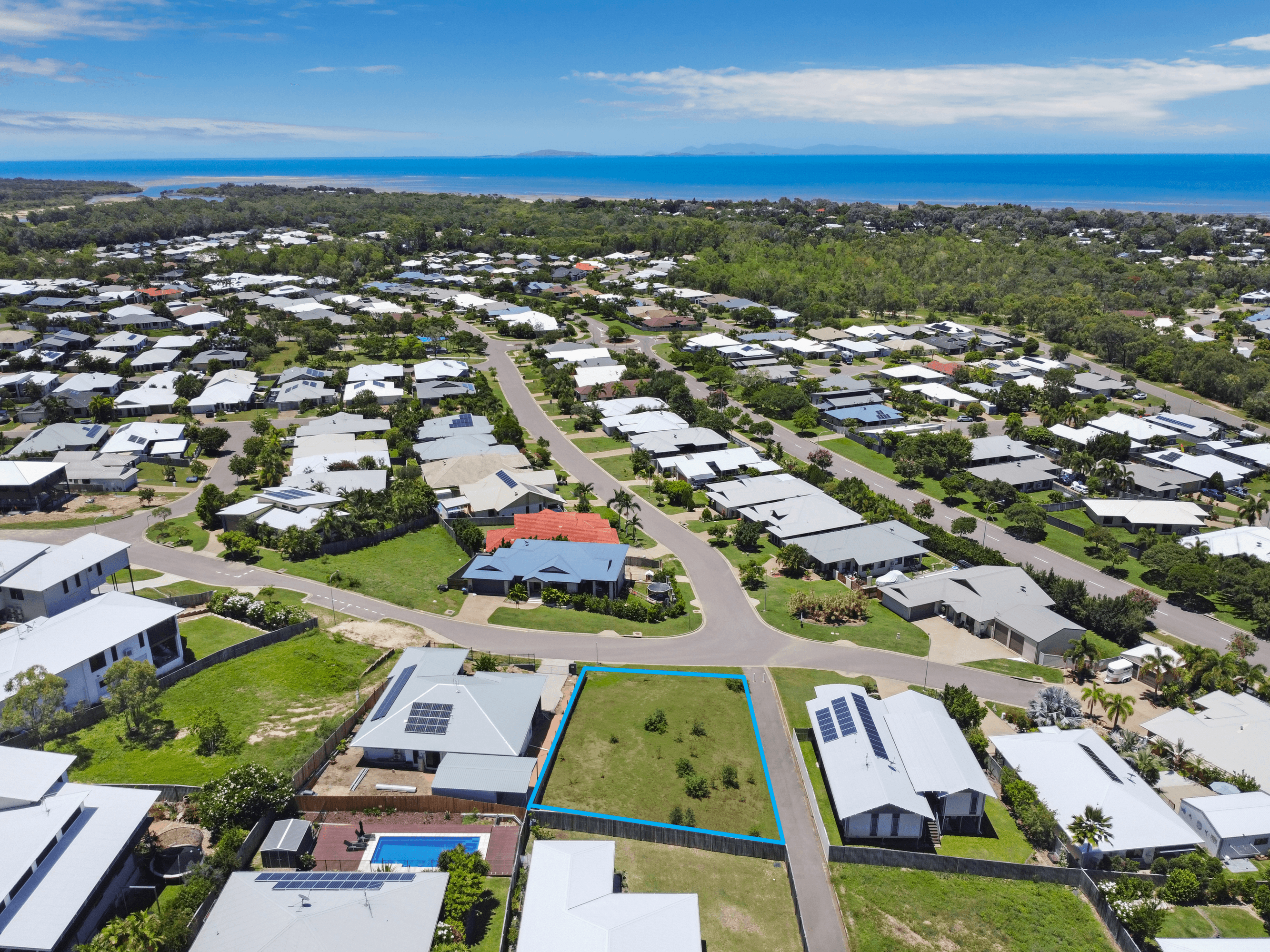 33 Shutehaven Circuit, BUSHLAND BEACH, QLD 4818