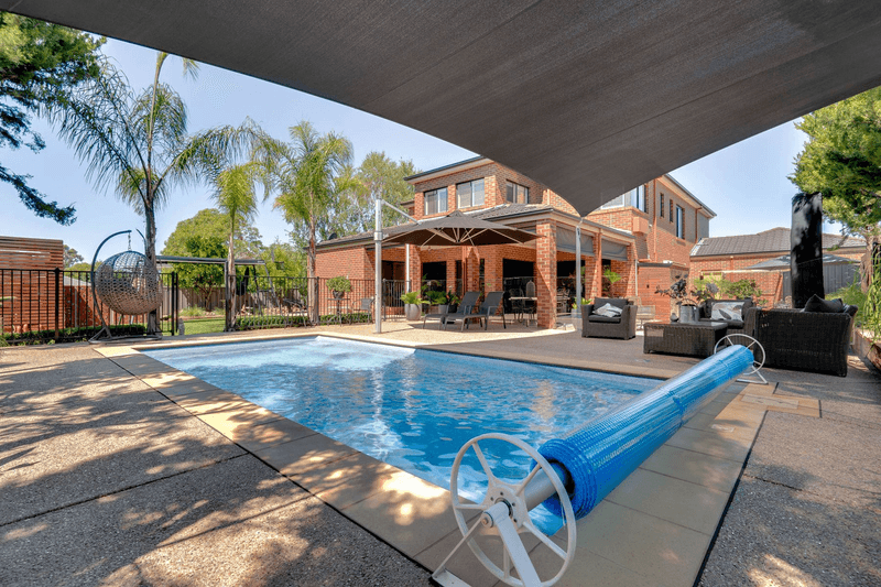 17 Waterview Drive, WHITE HILLS, VIC 3550
